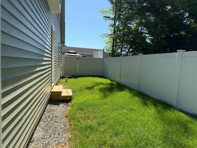 27A Woodland Way