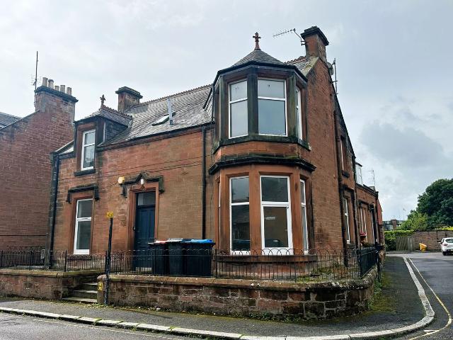 27B Montague Street, Dumfries DG1, 2 bed flat to rent, £750 pcm | PrimeLocation
