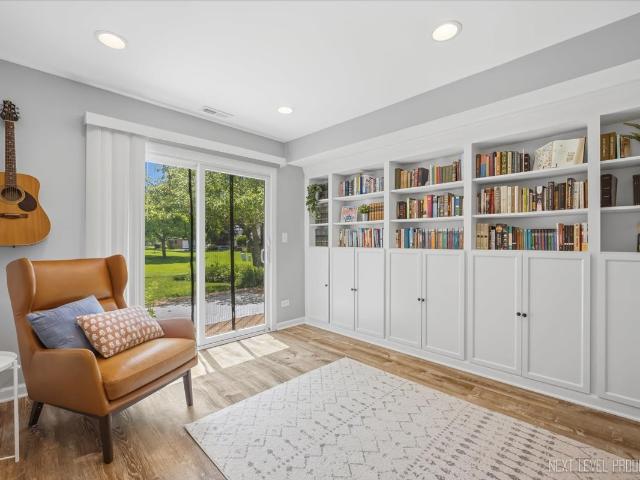 27W403 Melrose Lane