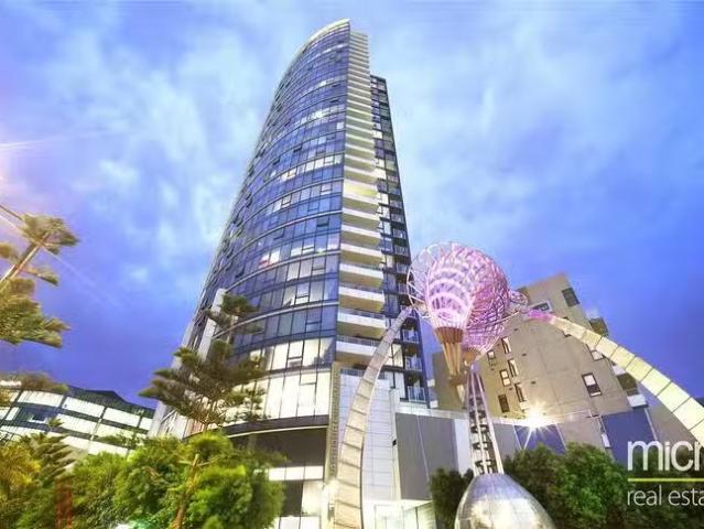 2404/100 Harbour Esplanade, Docklands, VIC 3008