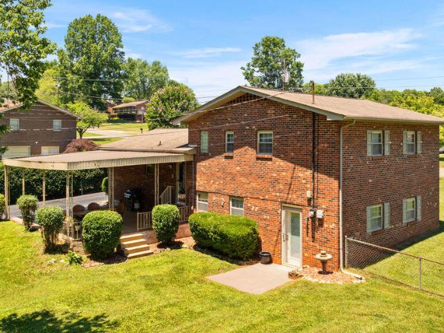 2404 Calloway Circle