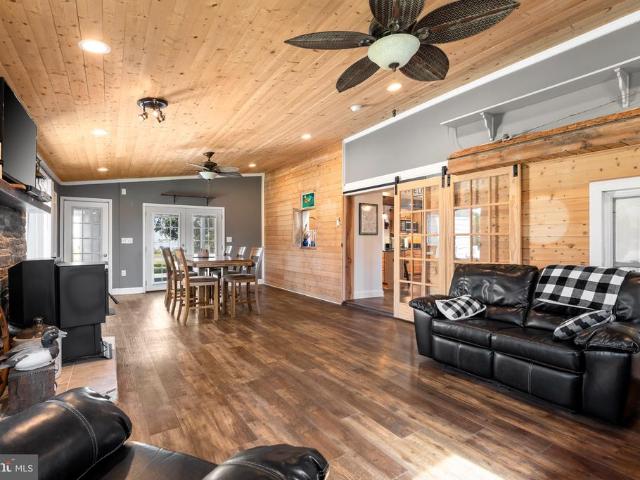2404 Hoopers Island Road