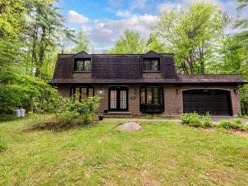 2404 Place Jubilee, Saint Lazare, QC, J7T 2B1 house for sale | Listing ID 14515 | Royal LePage