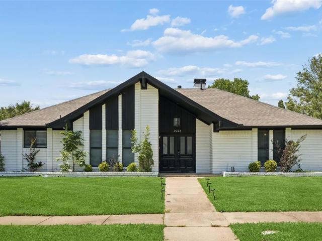 2405 Hanover Court
