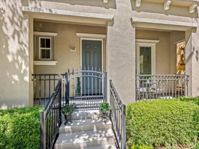 2405 Plateau Drive