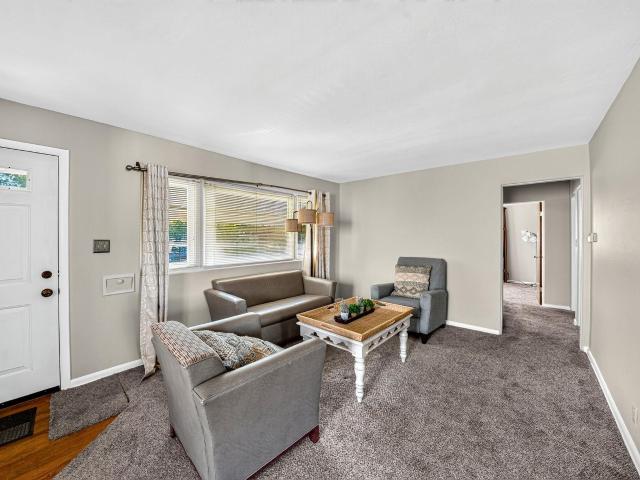 2405 Rockne Drive