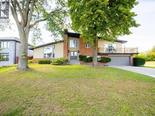 2405 Roxborough Boulevard, Windsor, ON, N9E 2Z7 house for sale | Listing ID 26022 | Royal LePage