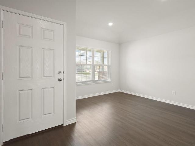 2405 Texas Ash Way