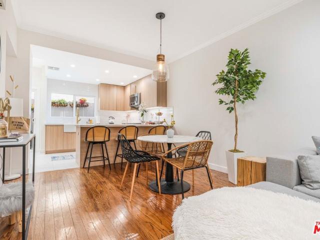 2405 34th Street 27
