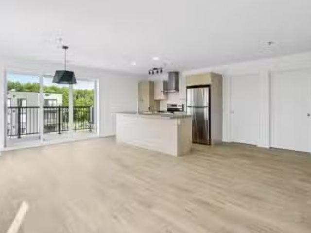 2405 4955 Rue Des Ormes, Contrecoeur, QC, J0L 1C0 lease for.