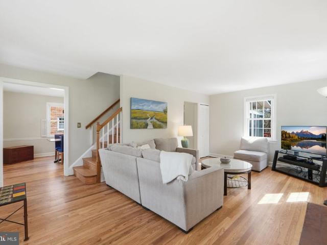 2406 Churchill Road