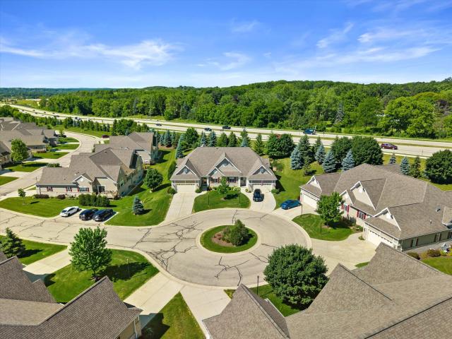 2406 Deercrest Ct