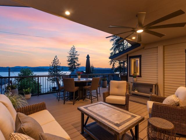 2406 S Silver Beach Rd, Coeur d'Alene, US, ID
