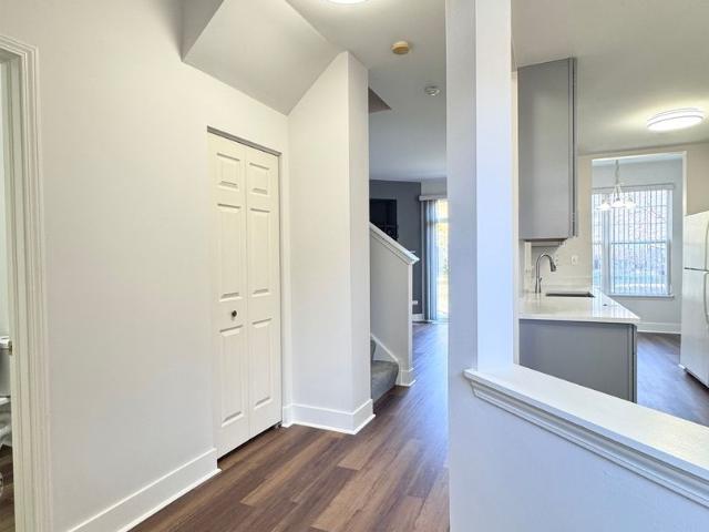 2406 Sheehan Drive, Naperville, US, IL