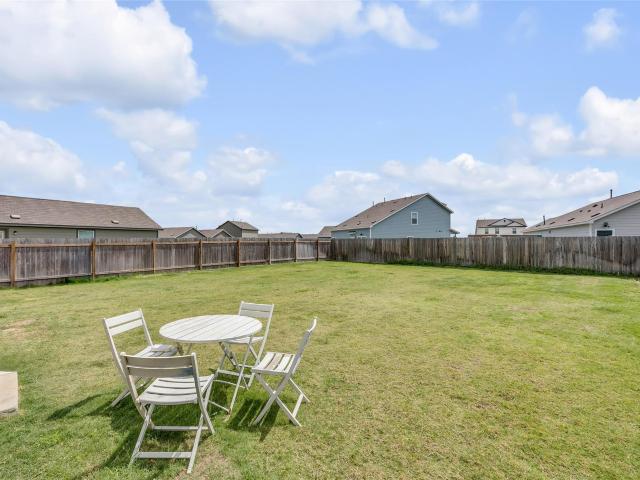 2406 Windrow Ln