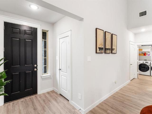 2407 Neff Lane