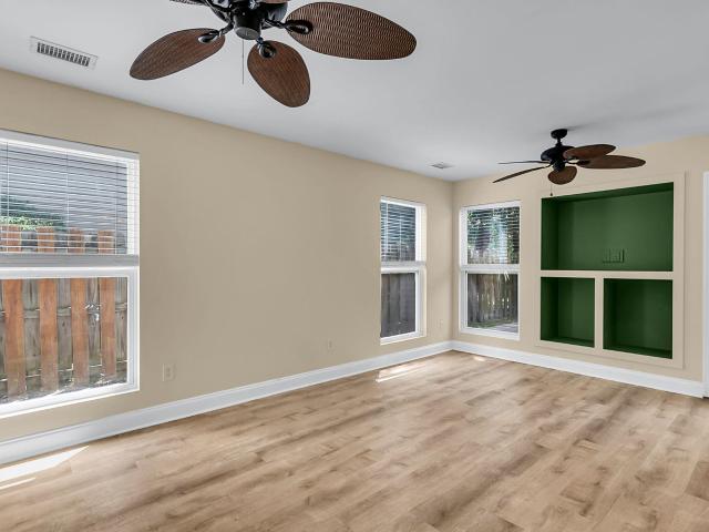 2407 Castlereagh Road