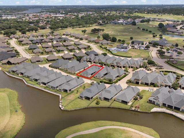 2407 Vineyard Drive