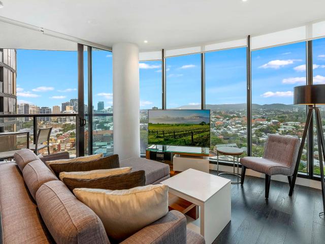 2408/167 Alfred St