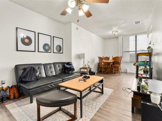 2409 Leon St # 307
