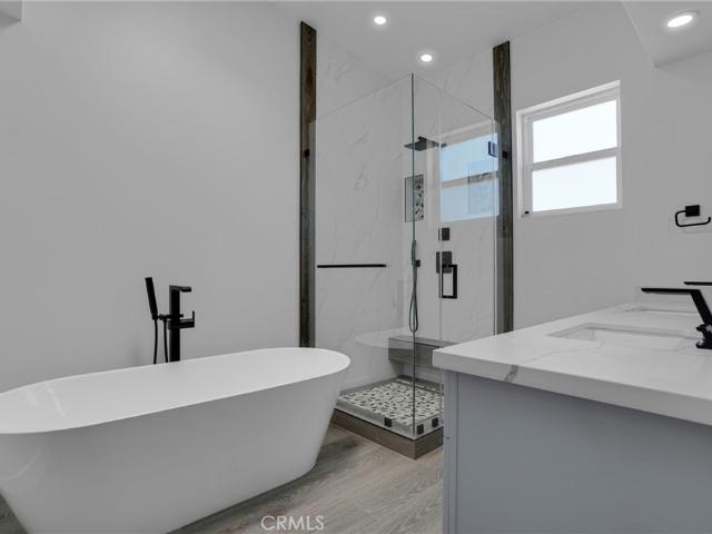 2409 Perkins Ln, Redondo Beach, CA 90278 | MLS #SB26062
