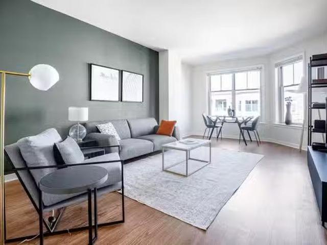 2400 M St NW, West End 1 Bedroom 1 Bath
