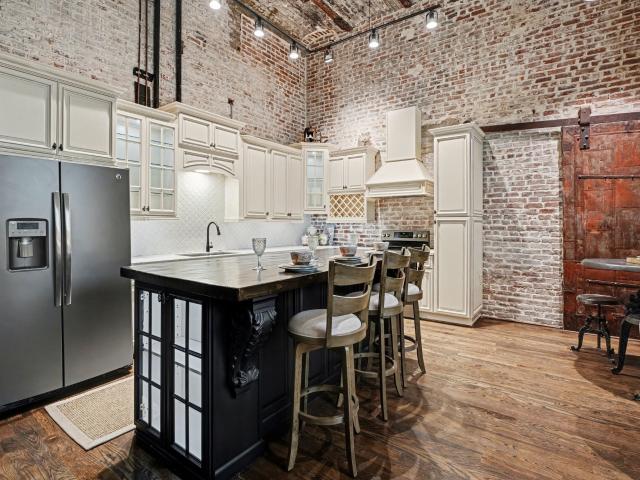 2400 Mechanic Street 101