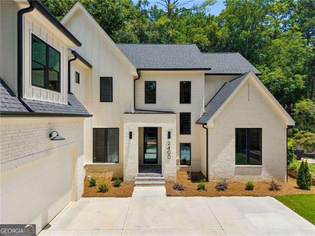 2400 Burch Circle NE