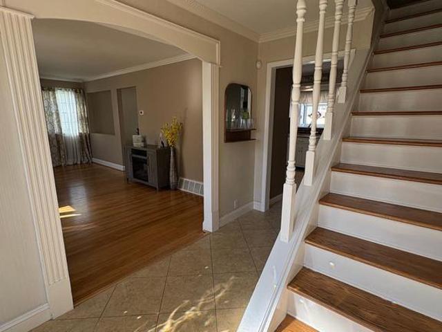 2400 Beverly Road