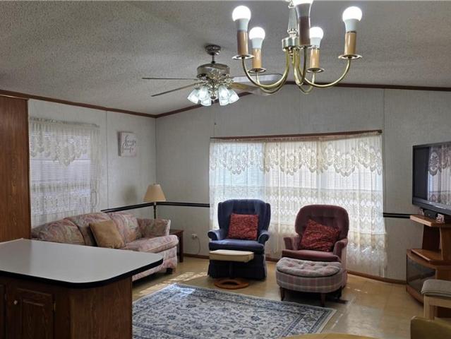 2400 Bobolink Circle W