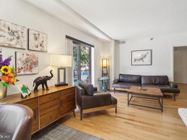 2400 Clarendon Boulevard # 113