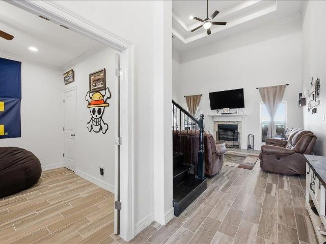 2400 Diamond D Dr, Beaumont, TX