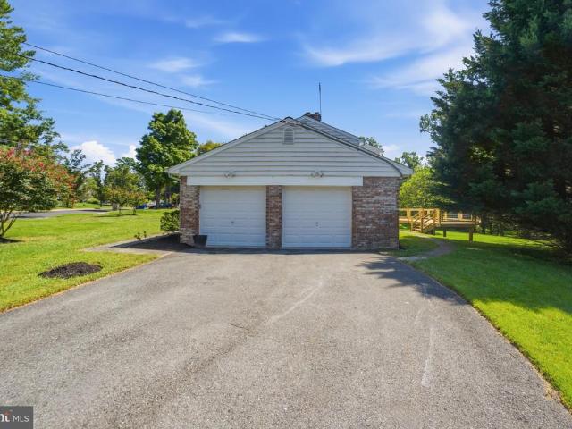 2400 E Gate Drive