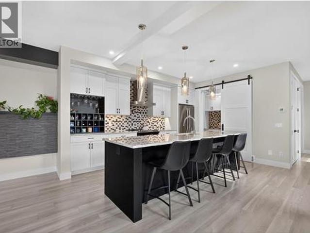 2400 Hawks Boulevard, West Kelowna, BC, V4T 0A7 house for sale | Listing ID 10401 | Royal LePage