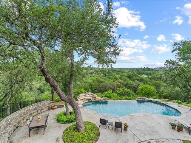 2400 Summit Ridge Dr