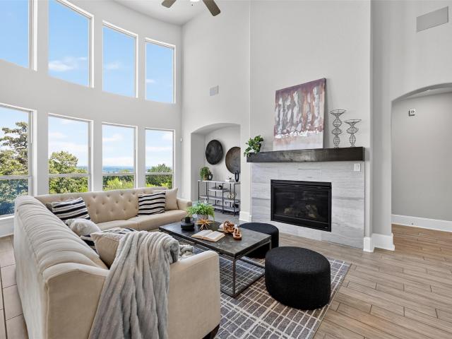 2400 Sunset Vista Cir # 39