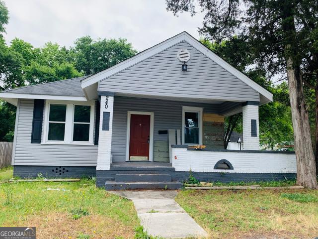 2400 Schaul Street
