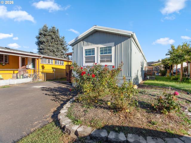 2400 se stratus ave # 68