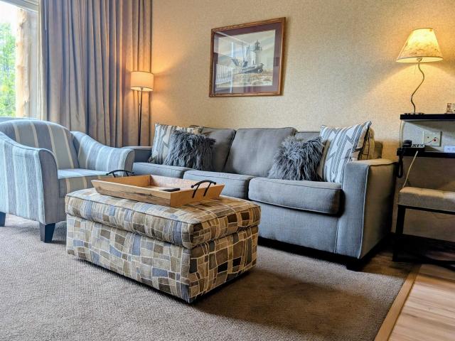 2400 Troon South # 4101