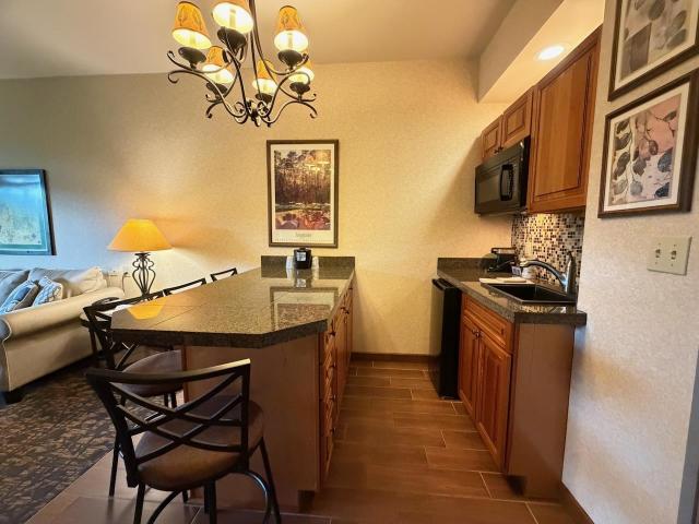 2400 Troon South # 4320