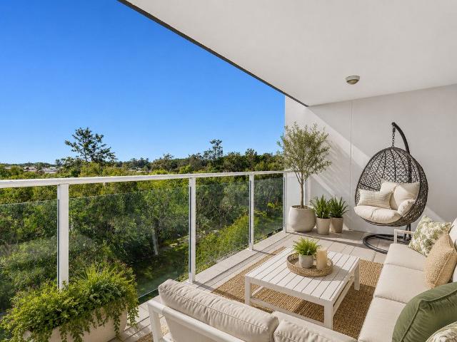 2401/12 14 Executive Drive, Burleigh Waters, QLD 4220