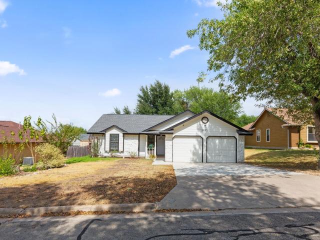 2401 Lasso Dr