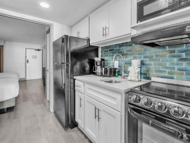2401 S Ocean Blvd. 1054