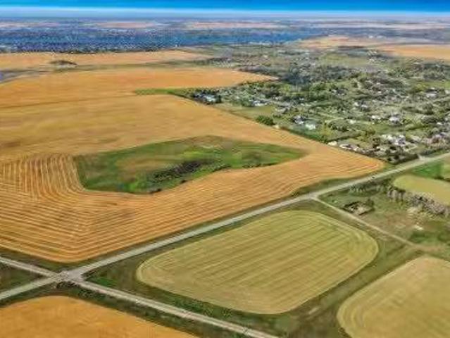 240226 Range Road 280, Rural Rocky View County, AB, T1X 2L4.