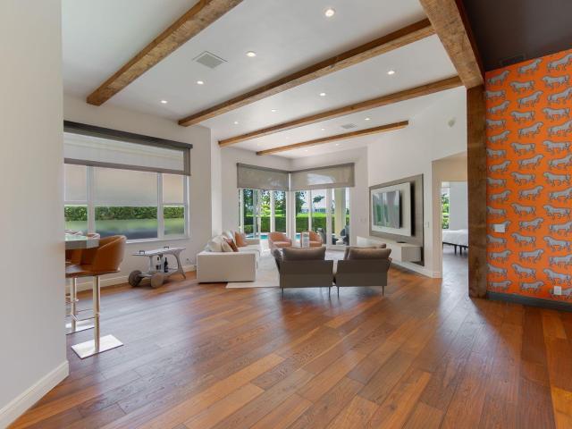 2402 Players Court, Wellington, FL