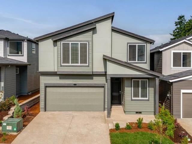 2402 SW 37th St, Gresham, OR 97080