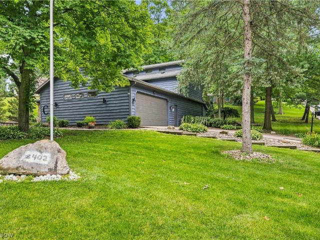 2402 Woodlawn Drive NW