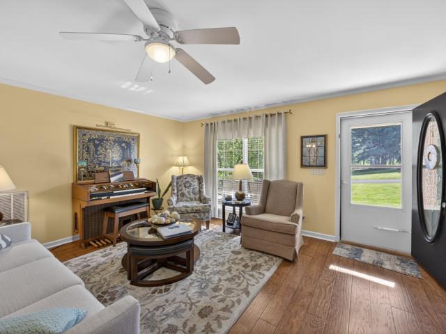 2403 N Pointe Cove Cir