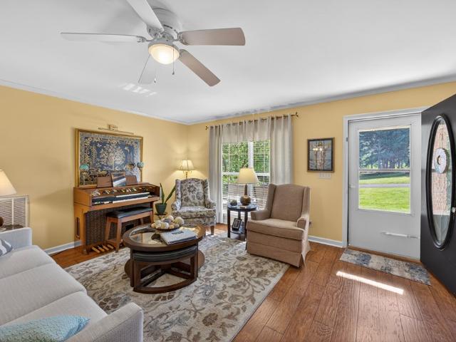 2403 N Pointe Cove Circle