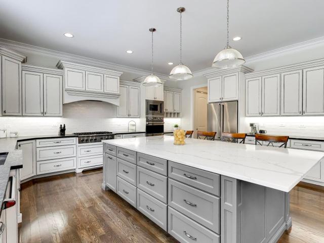 2403 Old Glenview Road